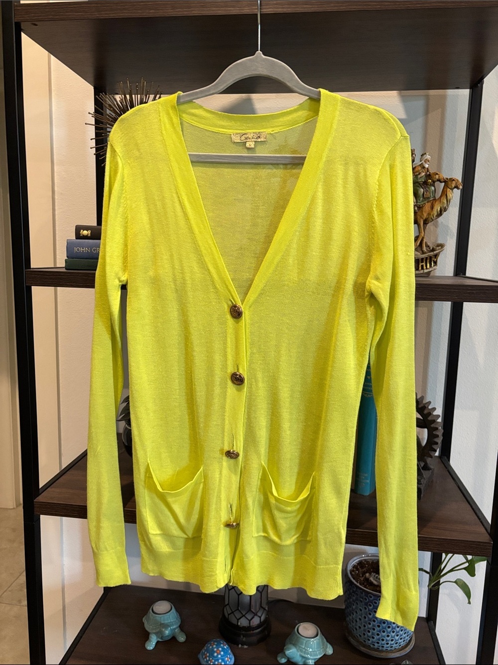 Cecico Lightweight Neon Yellow V-Neck Button Cardigan Size Large